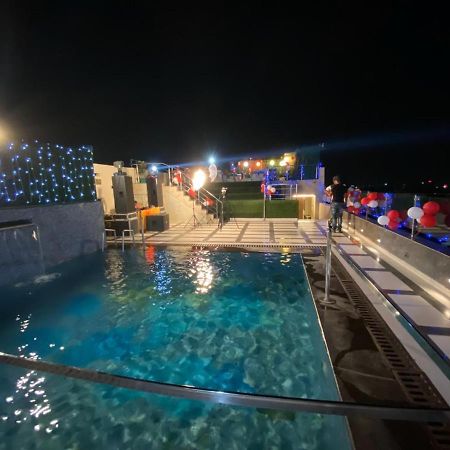 Sallow Royal Suites Amritsar Bagian luar foto