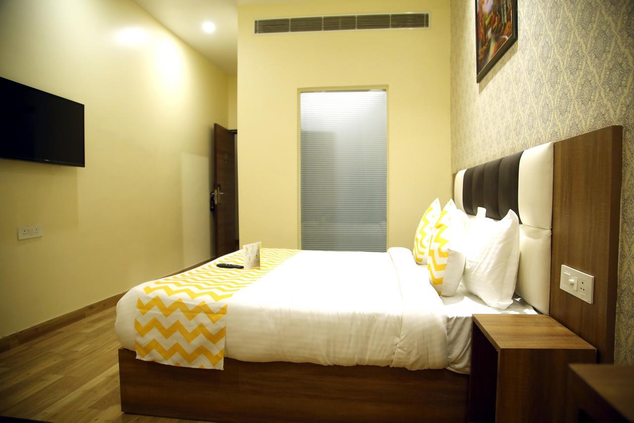 Sallow Royal Suites Amritsar Bagian luar foto