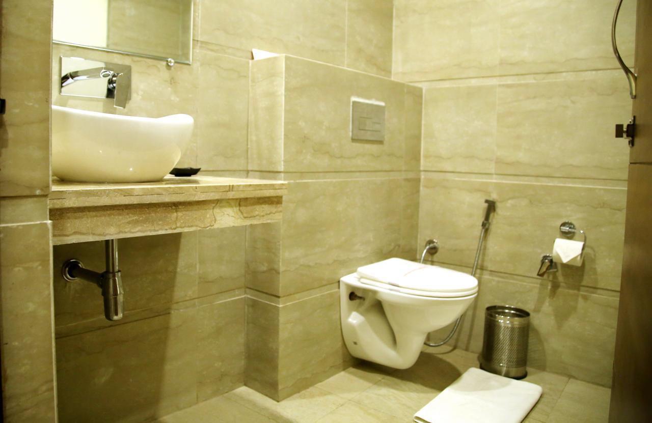 Sallow Royal Suites Amritsar Bagian luar foto