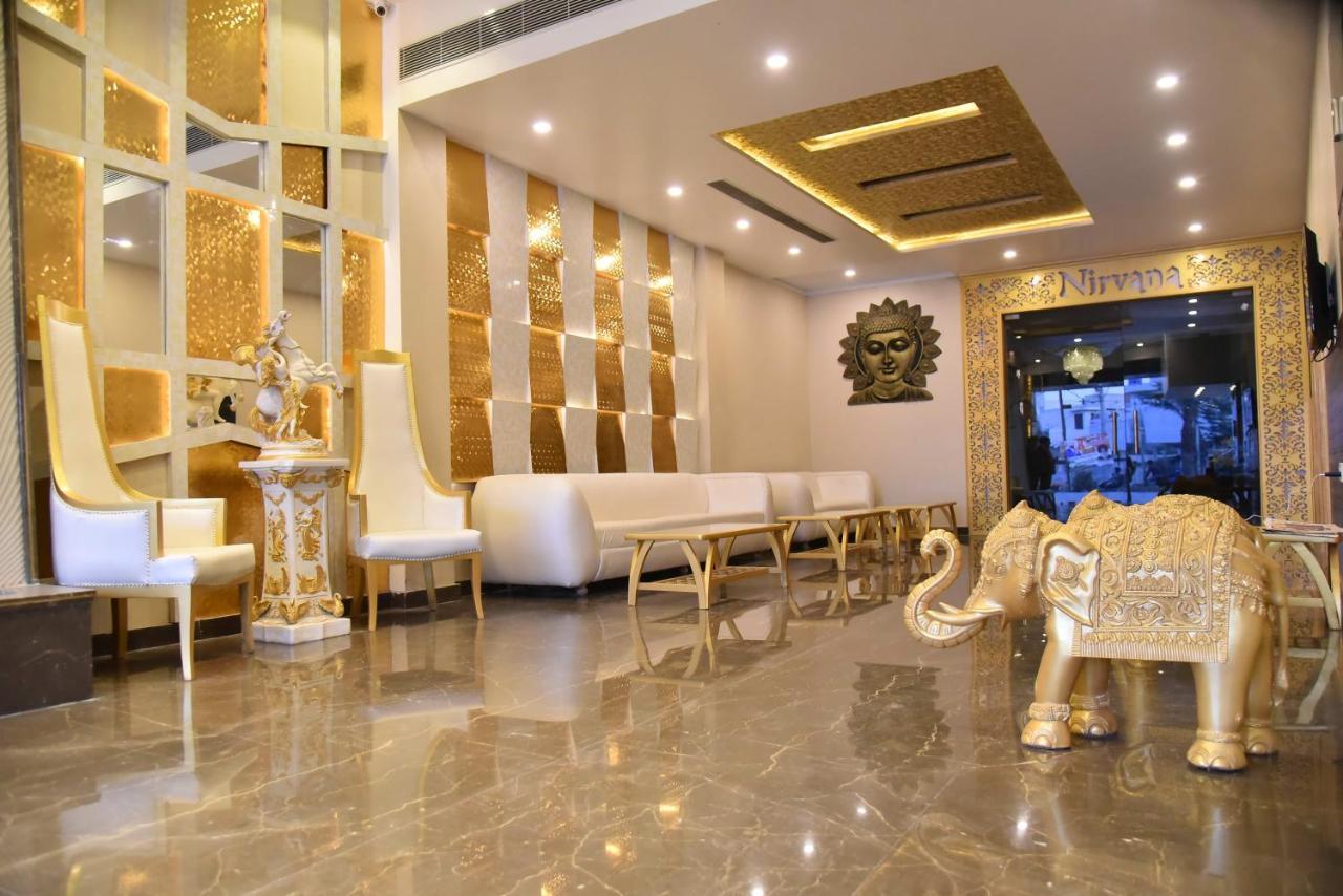 Sallow Royal Suites Amritsar Bagian luar foto