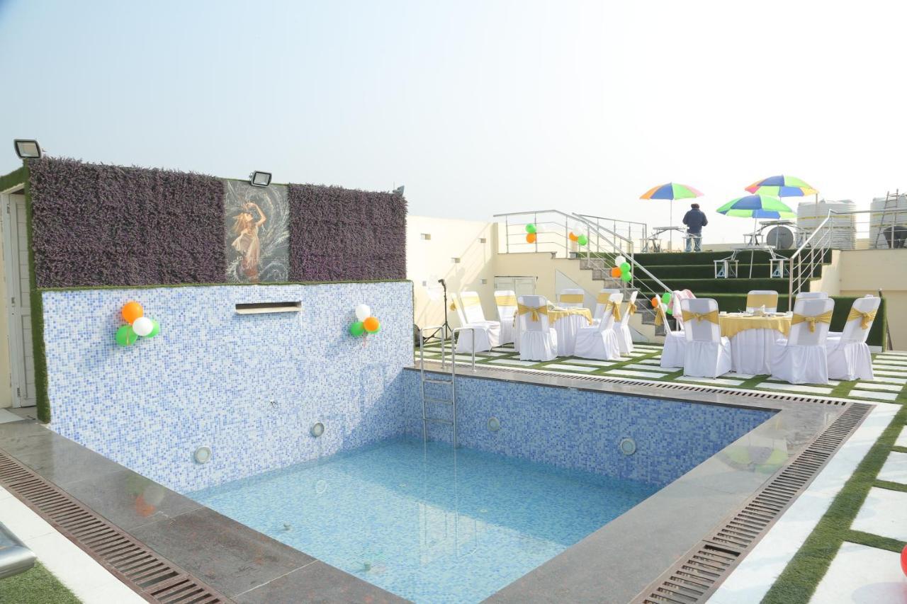 Sallow Royal Suites Amritsar Bagian luar foto